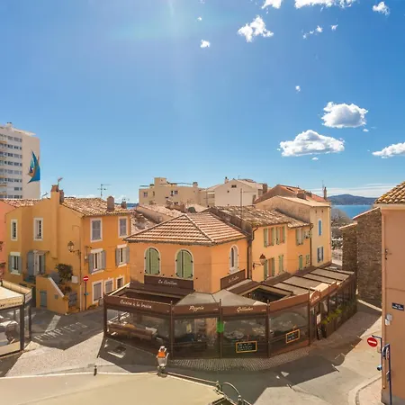 Lumineux T3 Avec Vue Dans Le Centre Historique Sainte-Maxime