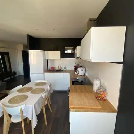 Apartment Lumineux T3 Avec Vue Dans Le Centre Historique *